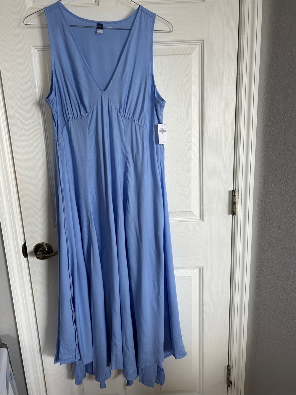 Old Navy Light Blue Sleeveless V-Neck Maxi Dress